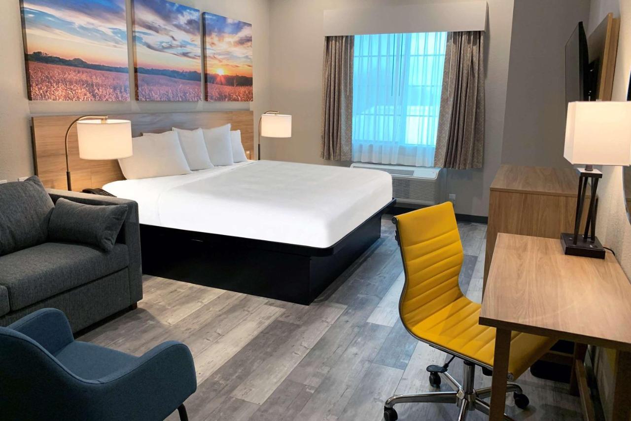 Days Inn & Suites By Wyndham Greater Tomball Dış mekan fotoğraf