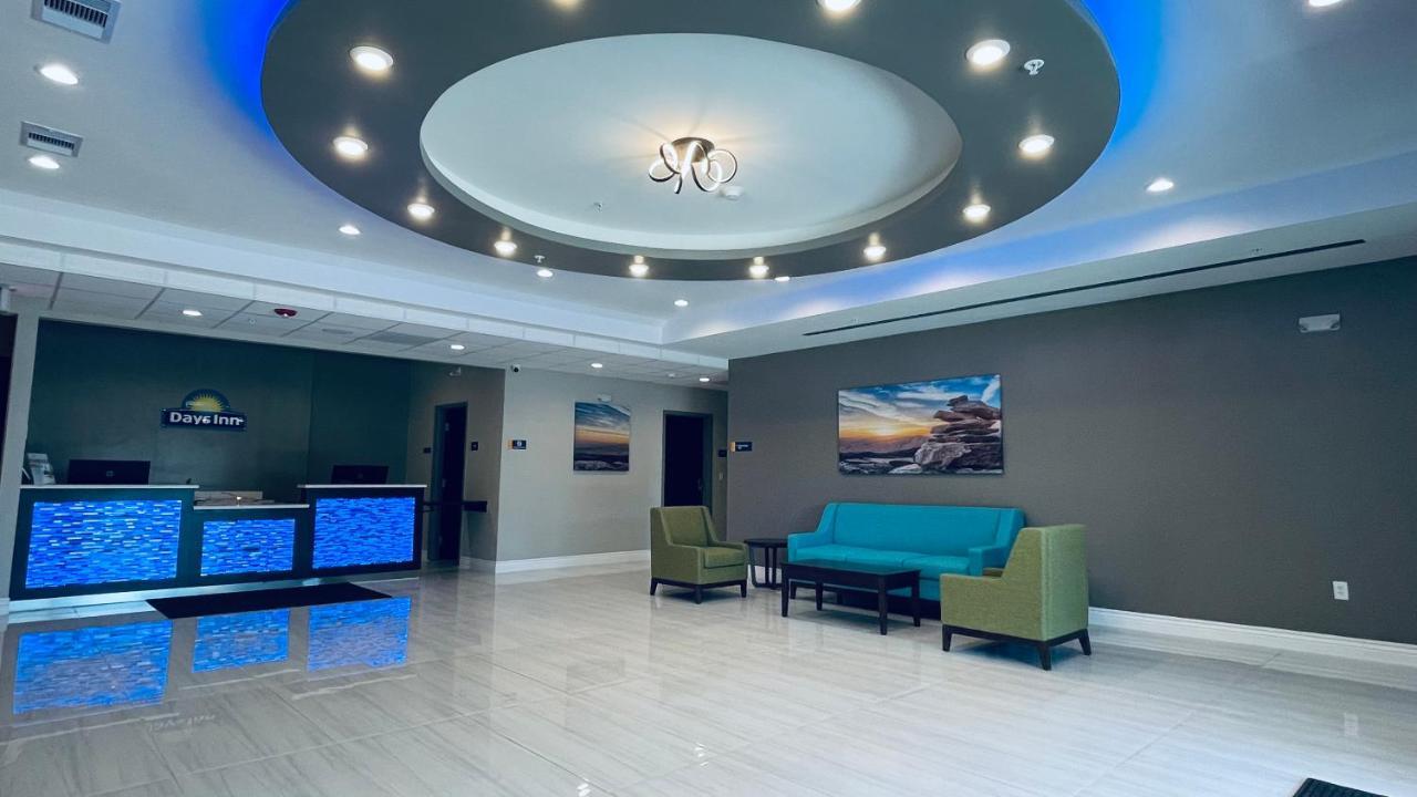 Days Inn & Suites By Wyndham Greater Tomball Dış mekan fotoğraf