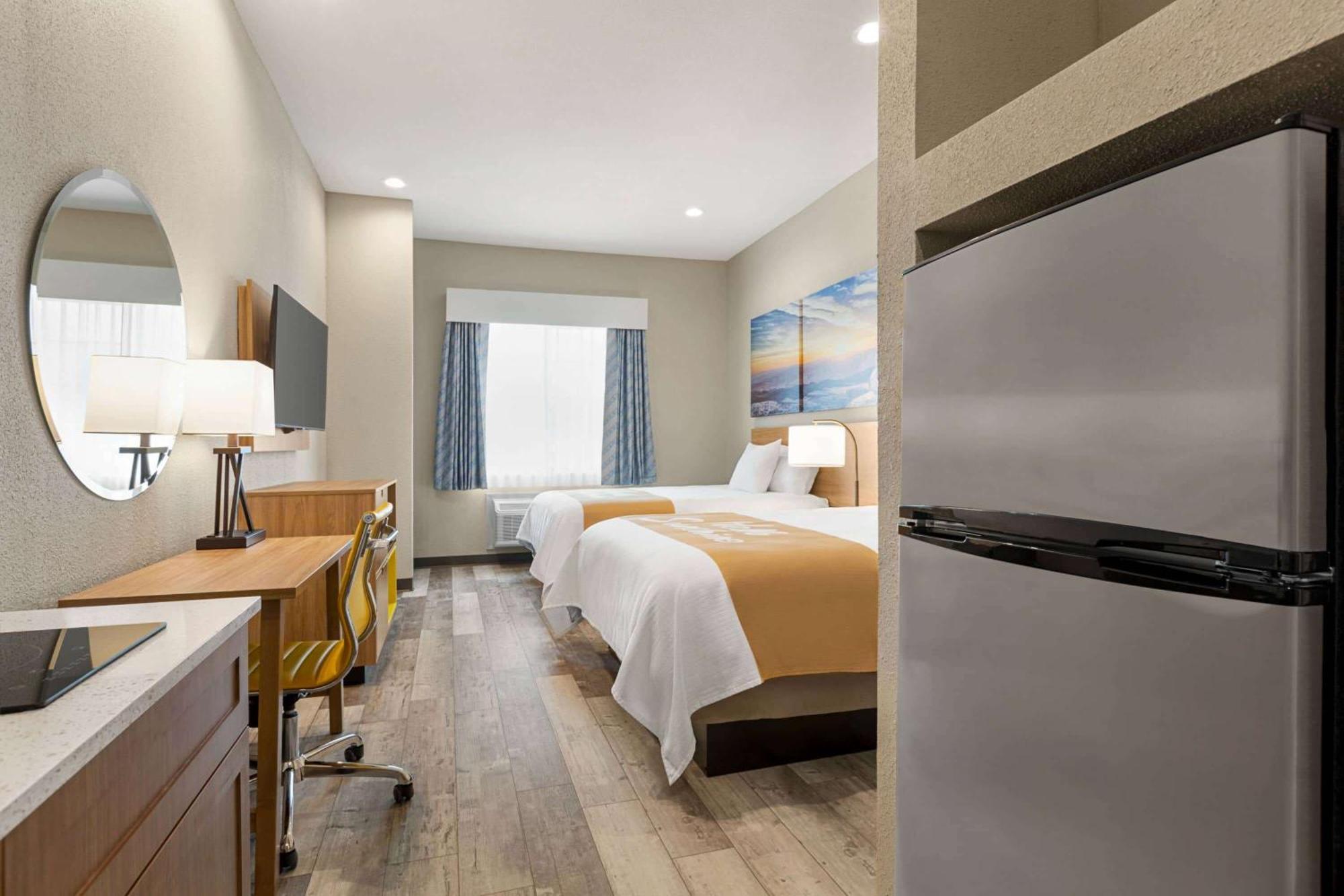Days Inn & Suites By Wyndham Greater Tomball Dış mekan fotoğraf
